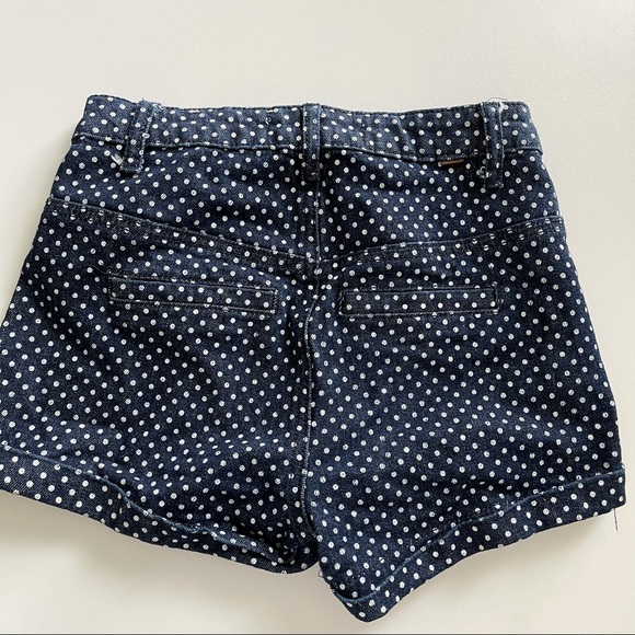 Shorts - Picture 3 of 3